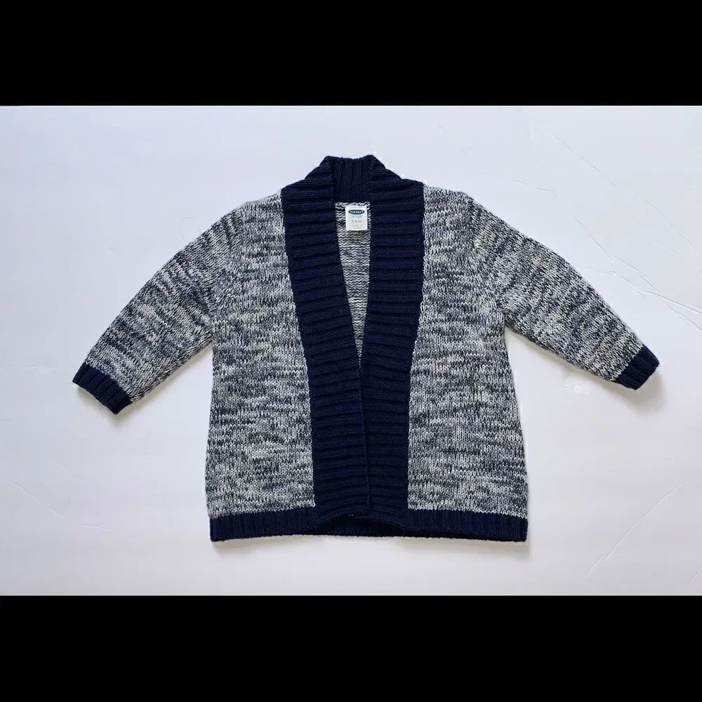 Old Navy sweater
